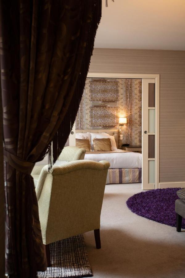 Le Square Hotel Astaffort Eksteriør billede